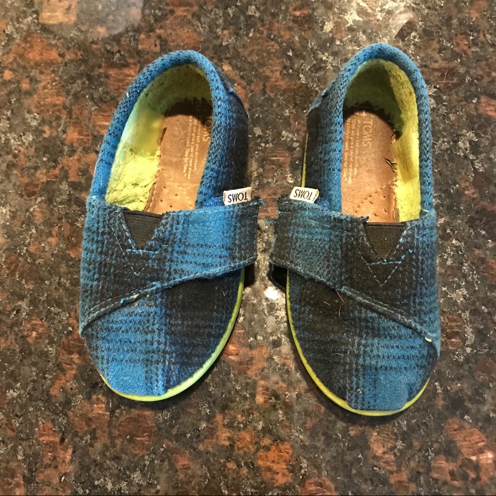 Toddler toms boys size 8